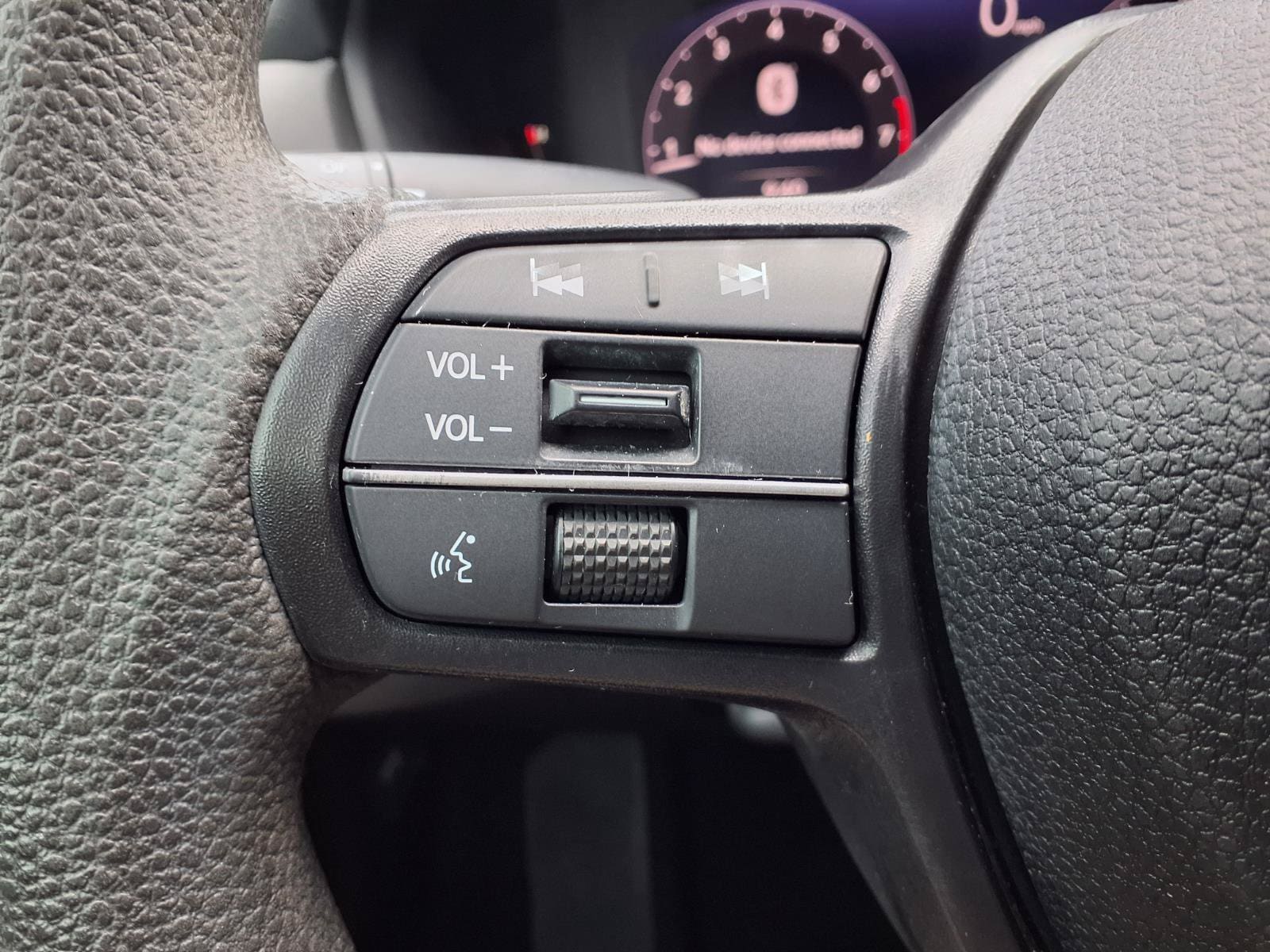2023 Honda Accord LX - Photo 13