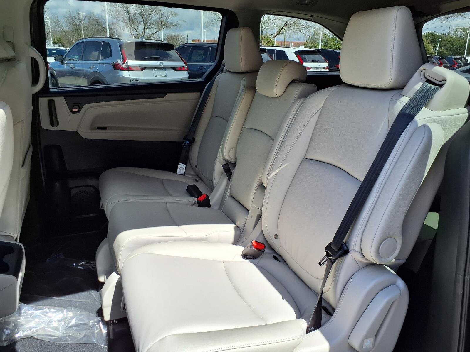 2026 Honda Odyssey EX-L - Photo 12