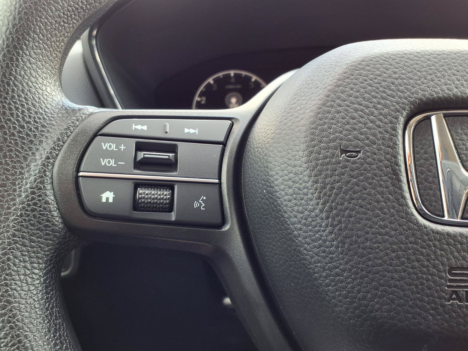 2026 Honda CR-V LX - Photo 14