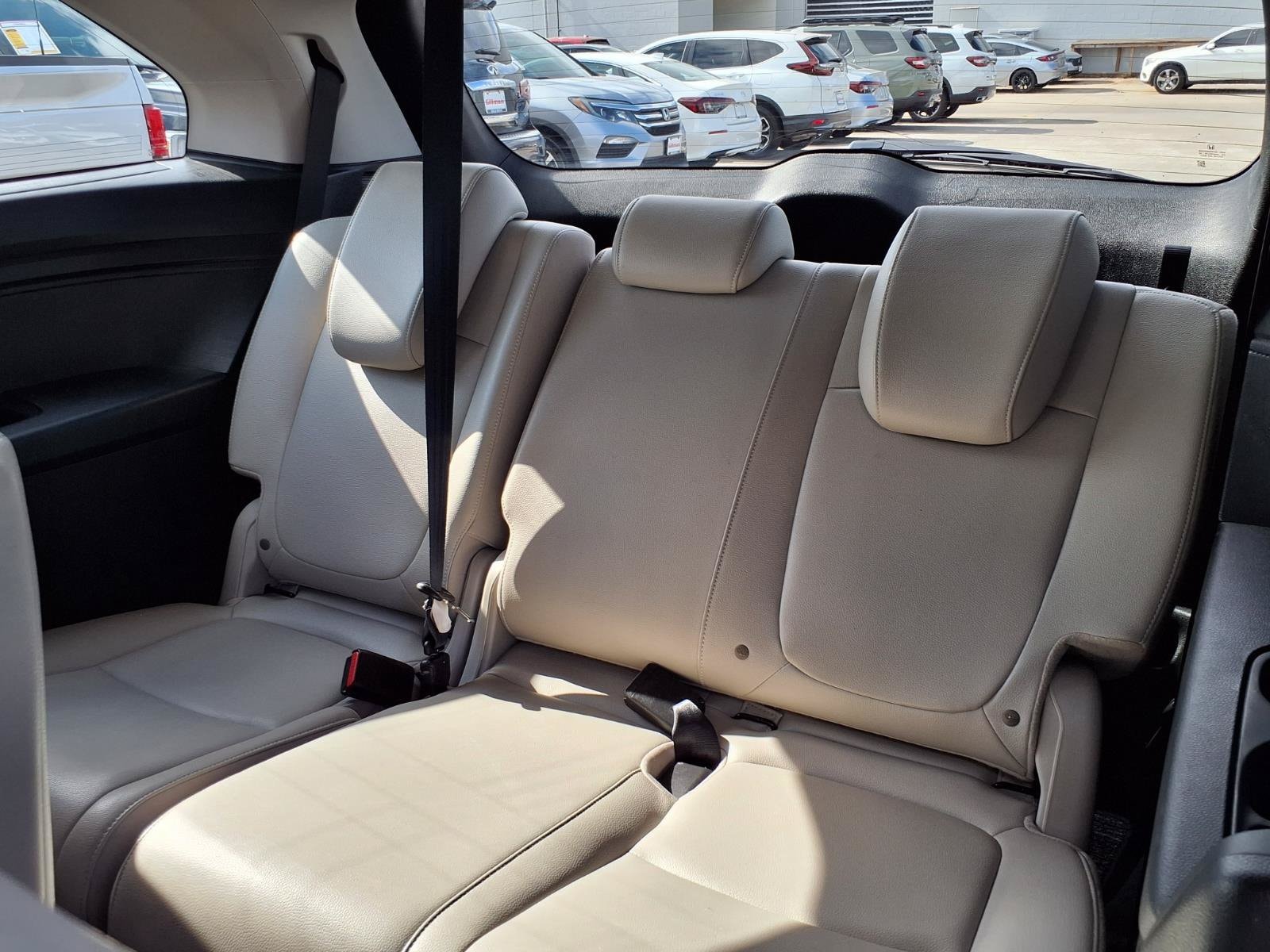 2025 Honda Odyssey EX-L - Photo 19