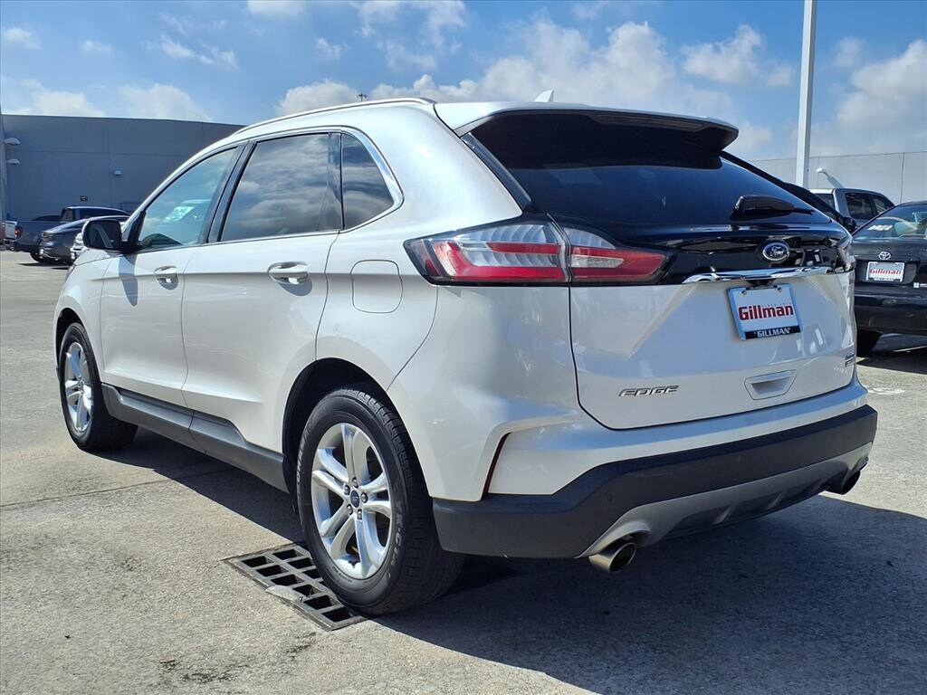 2019 Ford Edge SEL photo 3