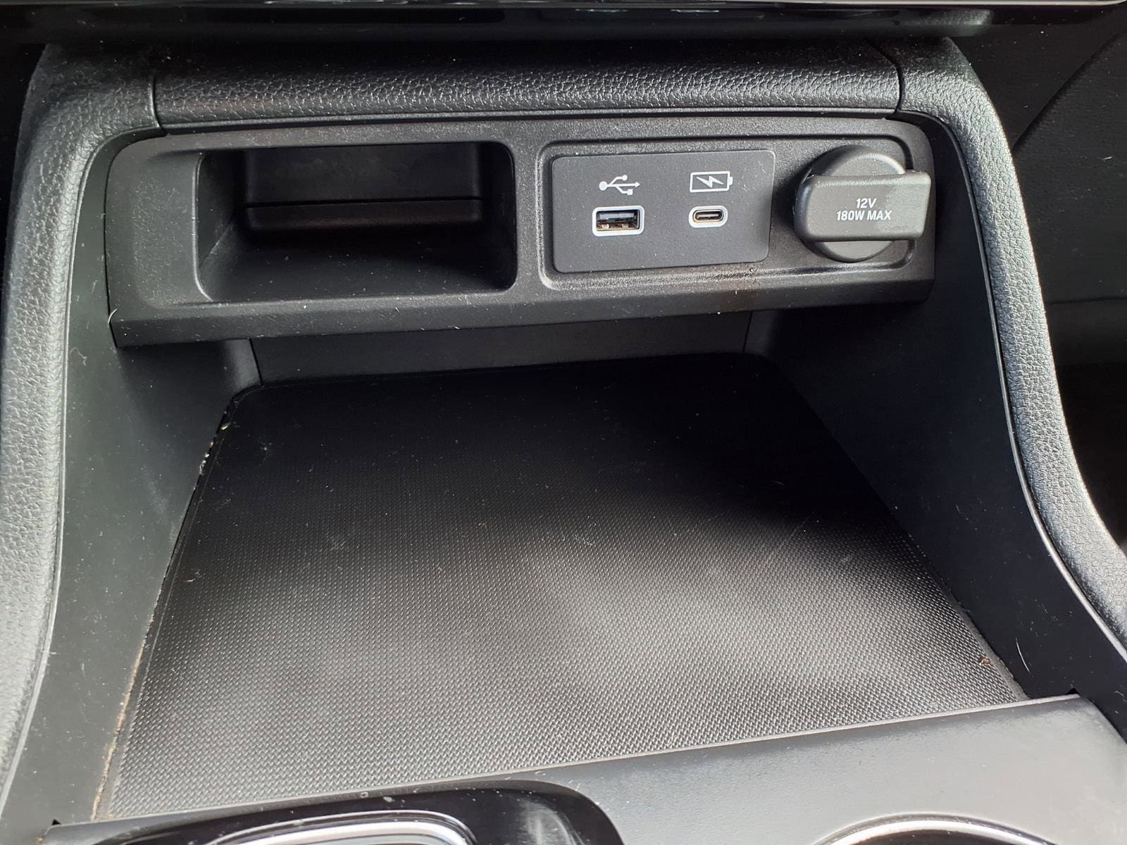 2023 Honda Pilot LX - Photo 8