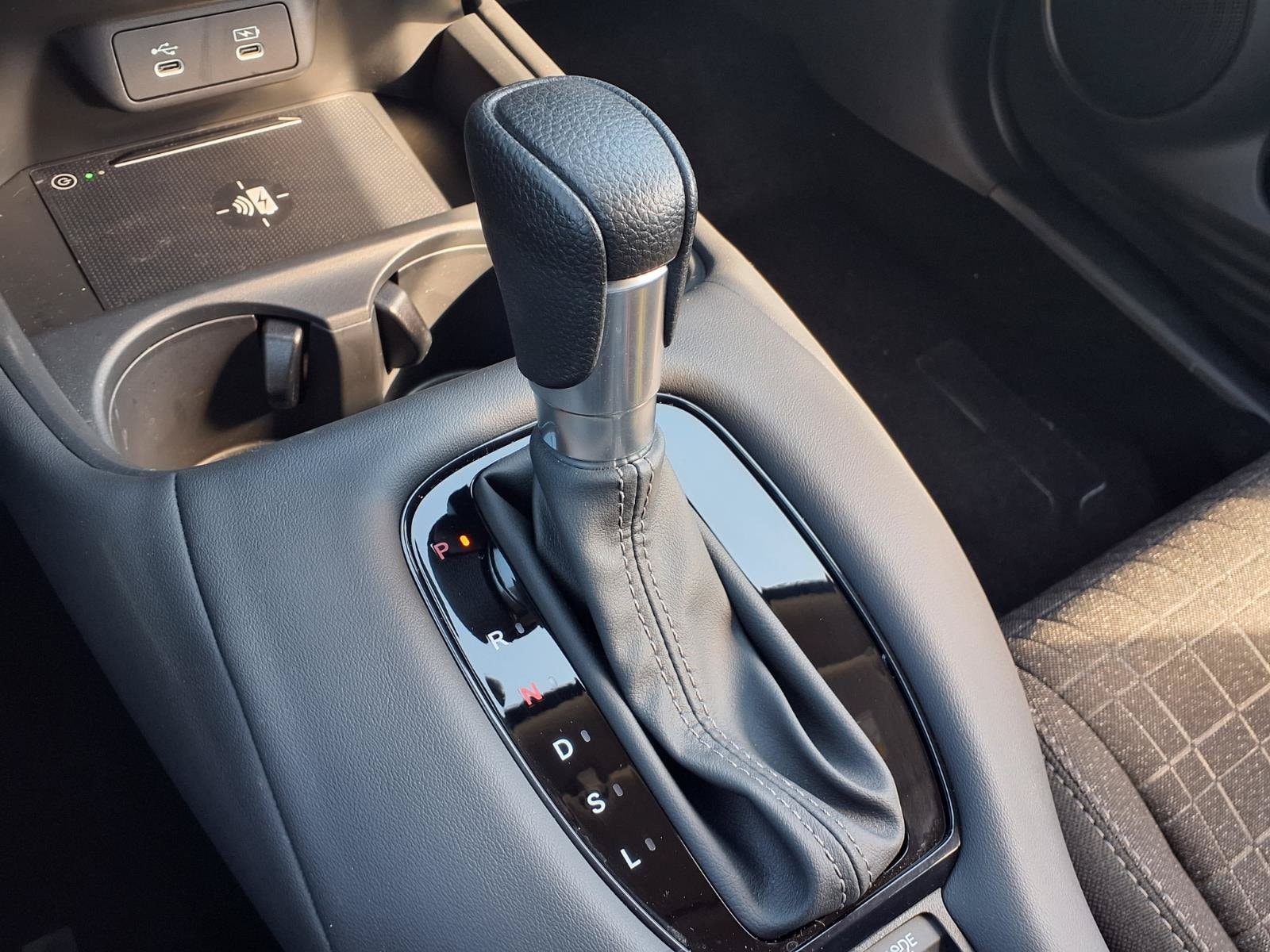 2027 Honda HR-V LX - Photo 13