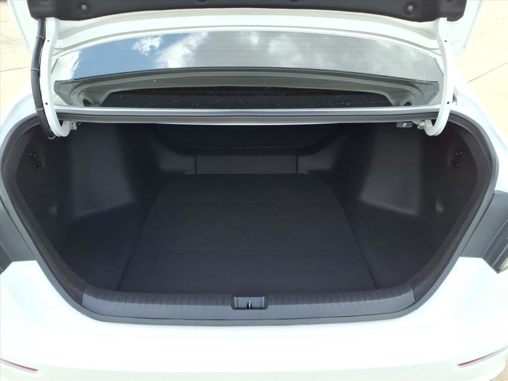 2025 Honda Accord LX - Photo 13