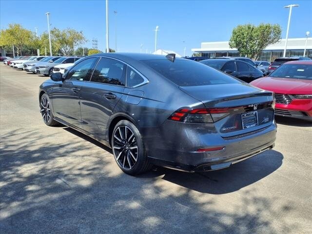 2025 Honda Accord Hybrid Touring photo 2