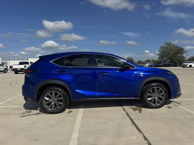 2020 Lexus NX 300 F SPORT photo 4
