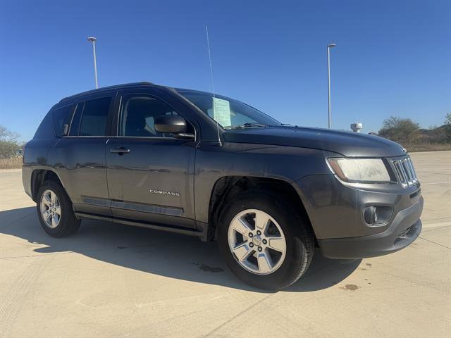 2014 Jeep Compass Sport photo 3