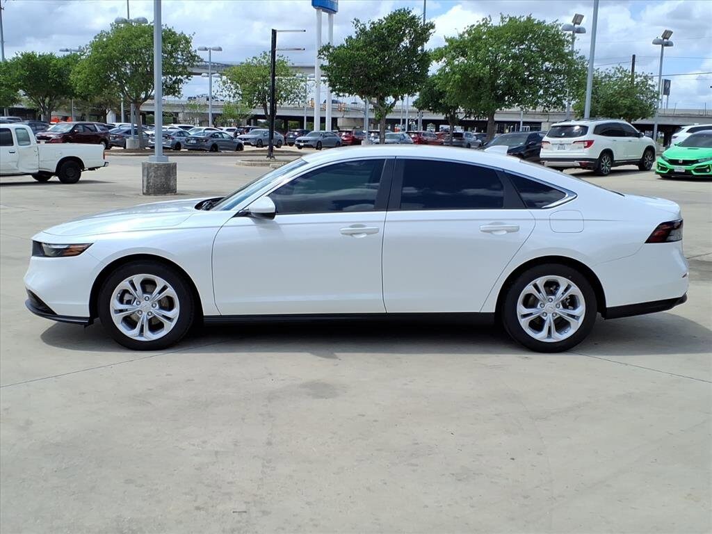 2025 Honda Accord LX - Photo 6