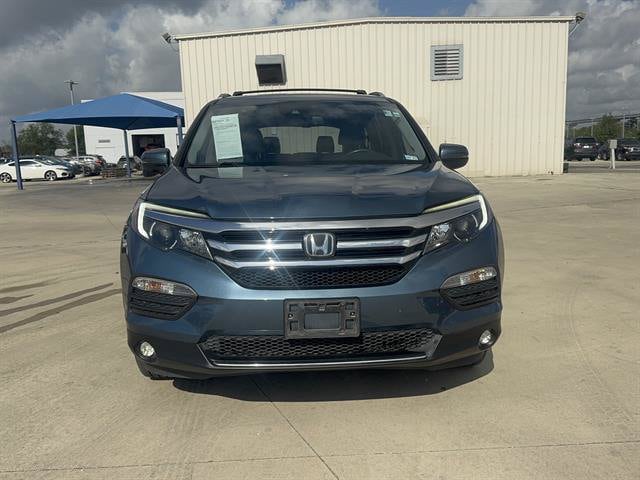Used 2016 Honda Pilot Touring with VIN 5FNYF5H93GB044958 for sale in Schertz, TX