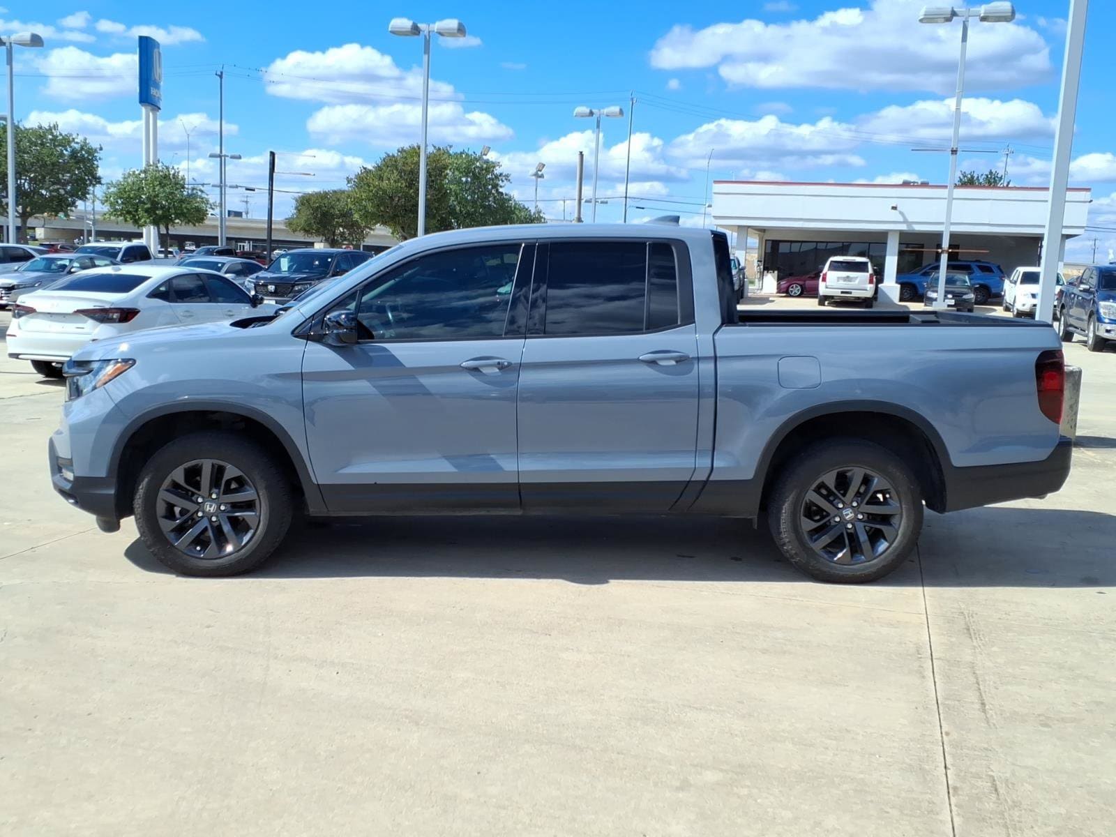 2024 Honda Ridgeline Sport - Photo 6