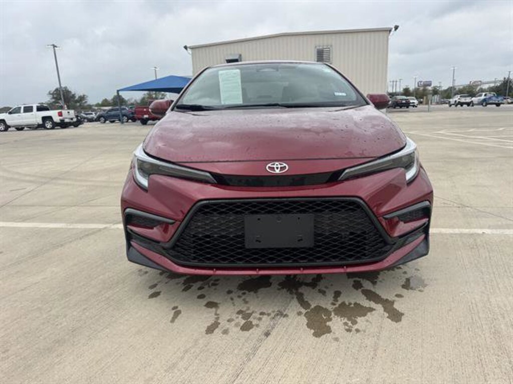 Used 2025 Toyota Corolla SE Sedan