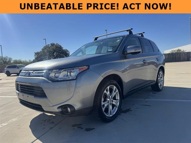 2014 Mitsubishi Outlander GT's photo