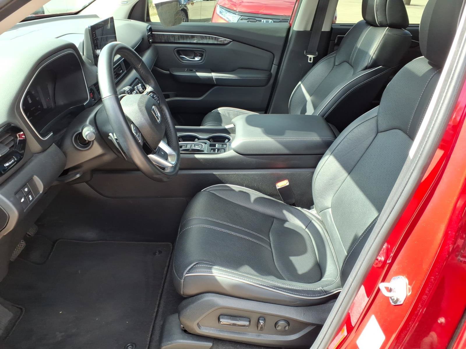 2025 Honda Pilot TrailSport - Photo 18