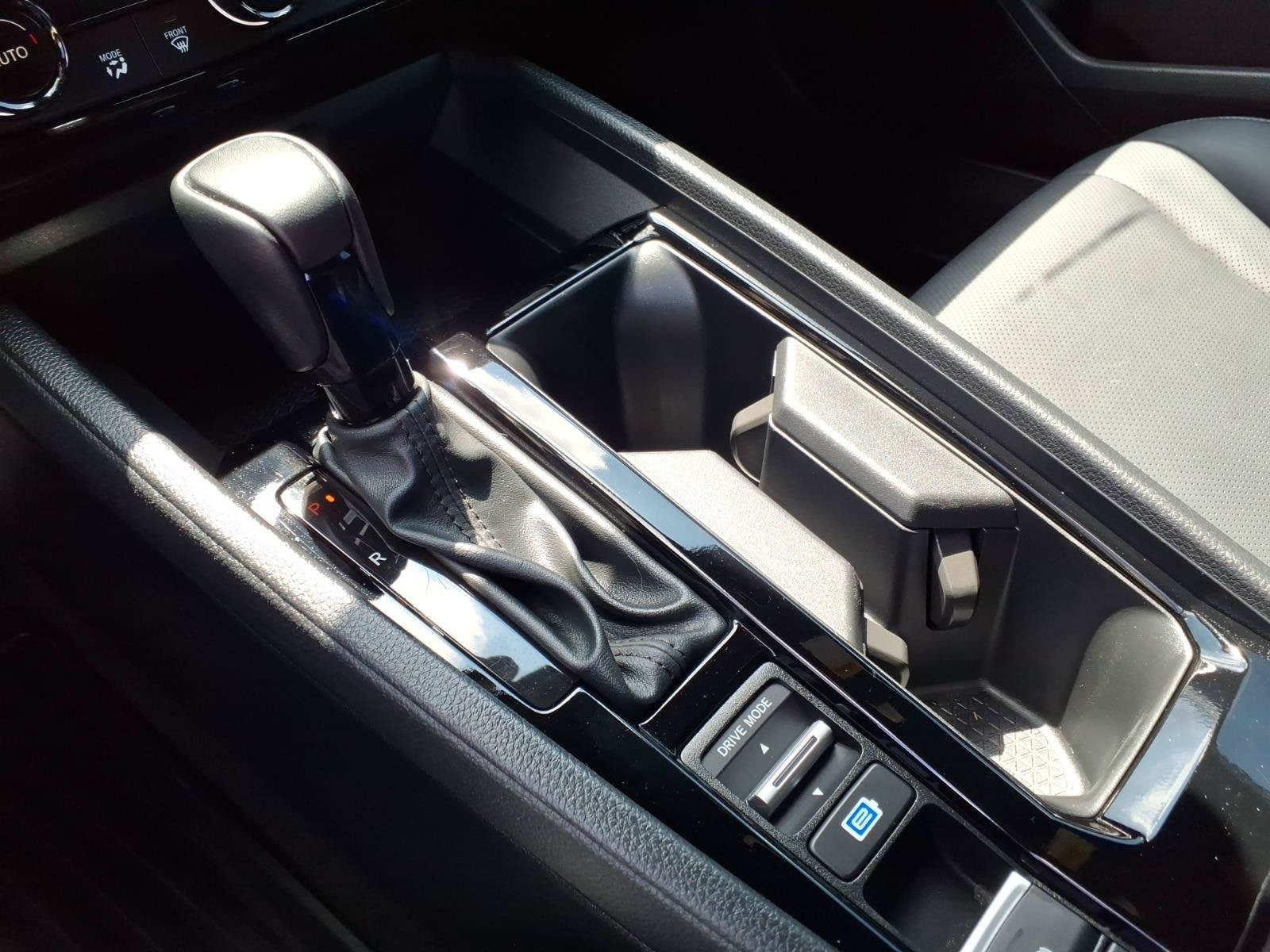 2024 Honda Accord Hybrid Sport-L - Photo 24