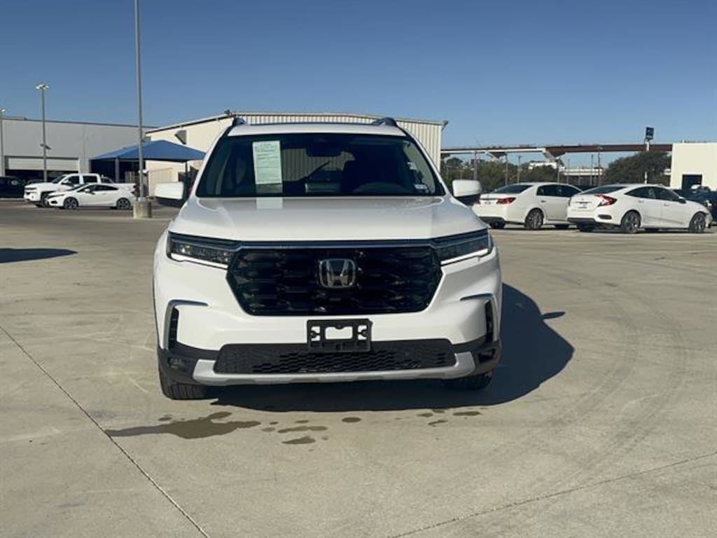 Used 2025 Honda Pilot  SUV