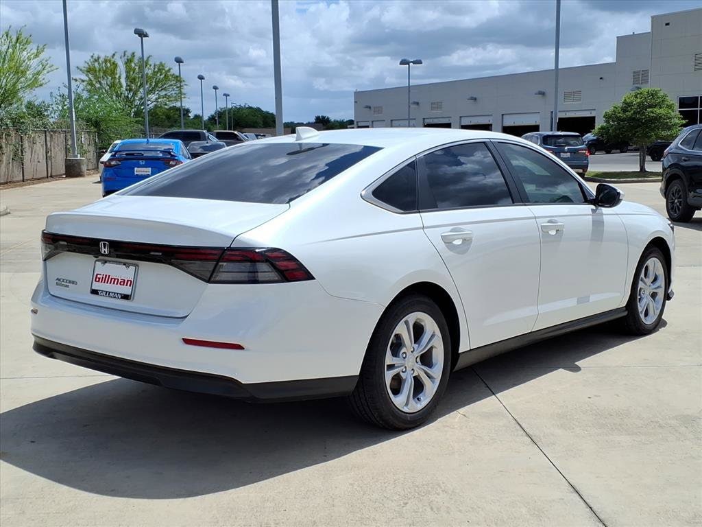 2025 Honda Accord LX - Photo 9
