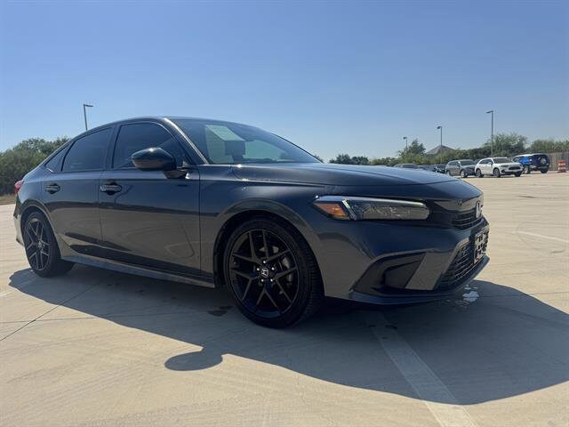 2022 Honda Civic Sport photo 2