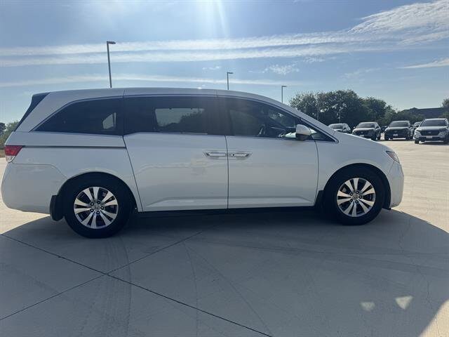 2014 Honda Odyssey EX photo 4
