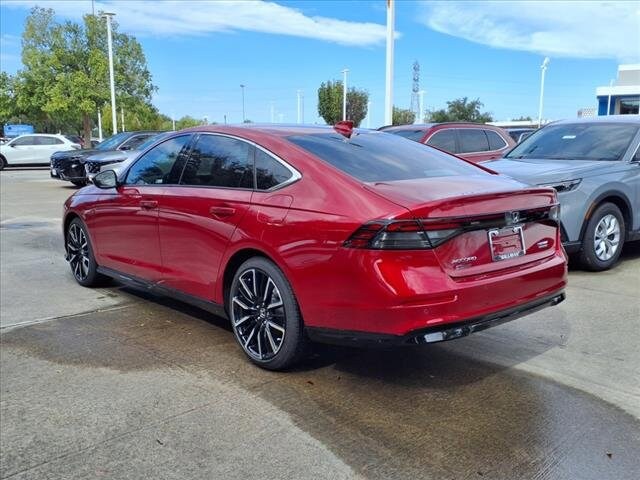 2025 Honda Accord Hybrid Touring photo 2