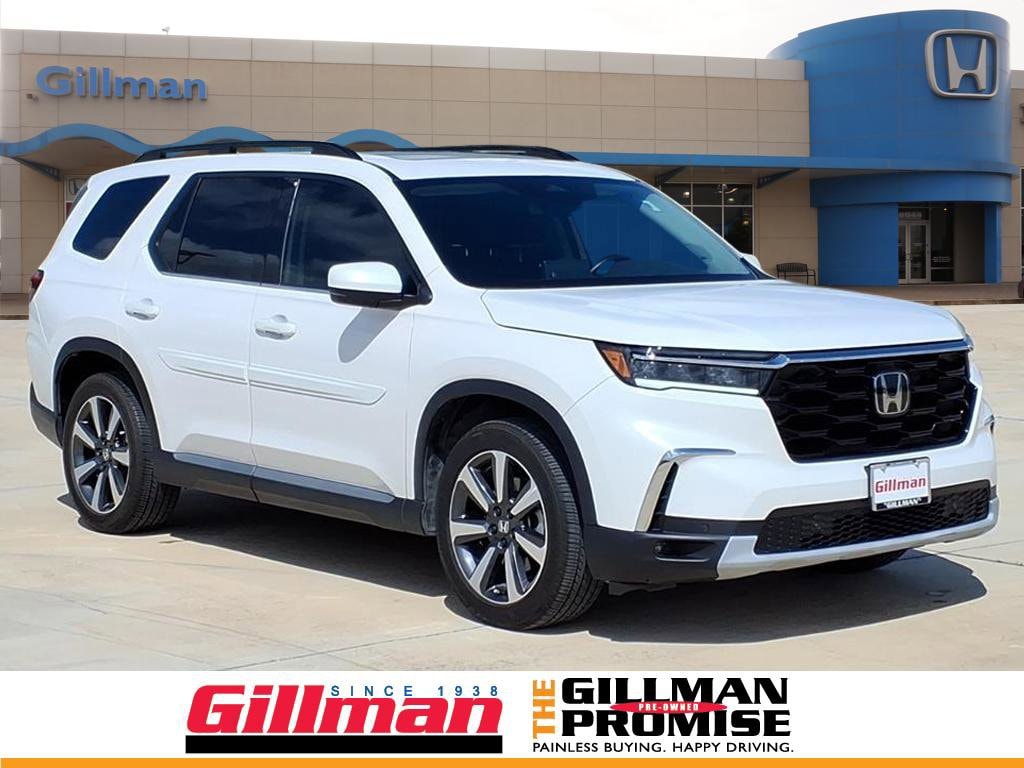 2025 Honda Pilot Touring AWD's photo