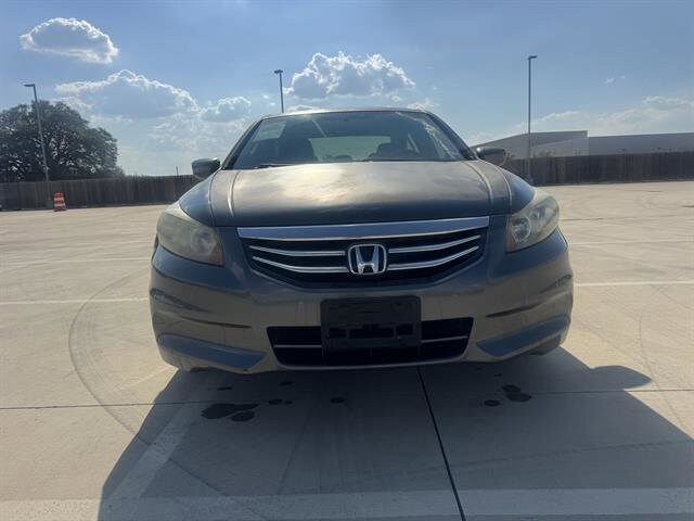 2011 Honda Accord LX-P photo 2