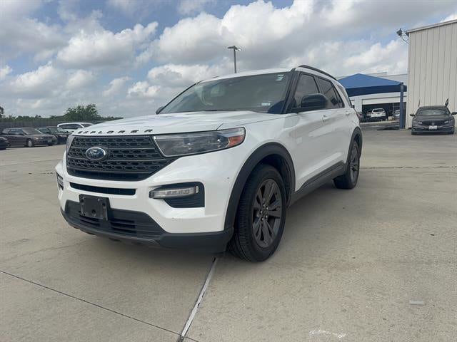 2022 Ford Explorer XLT RWD's photo