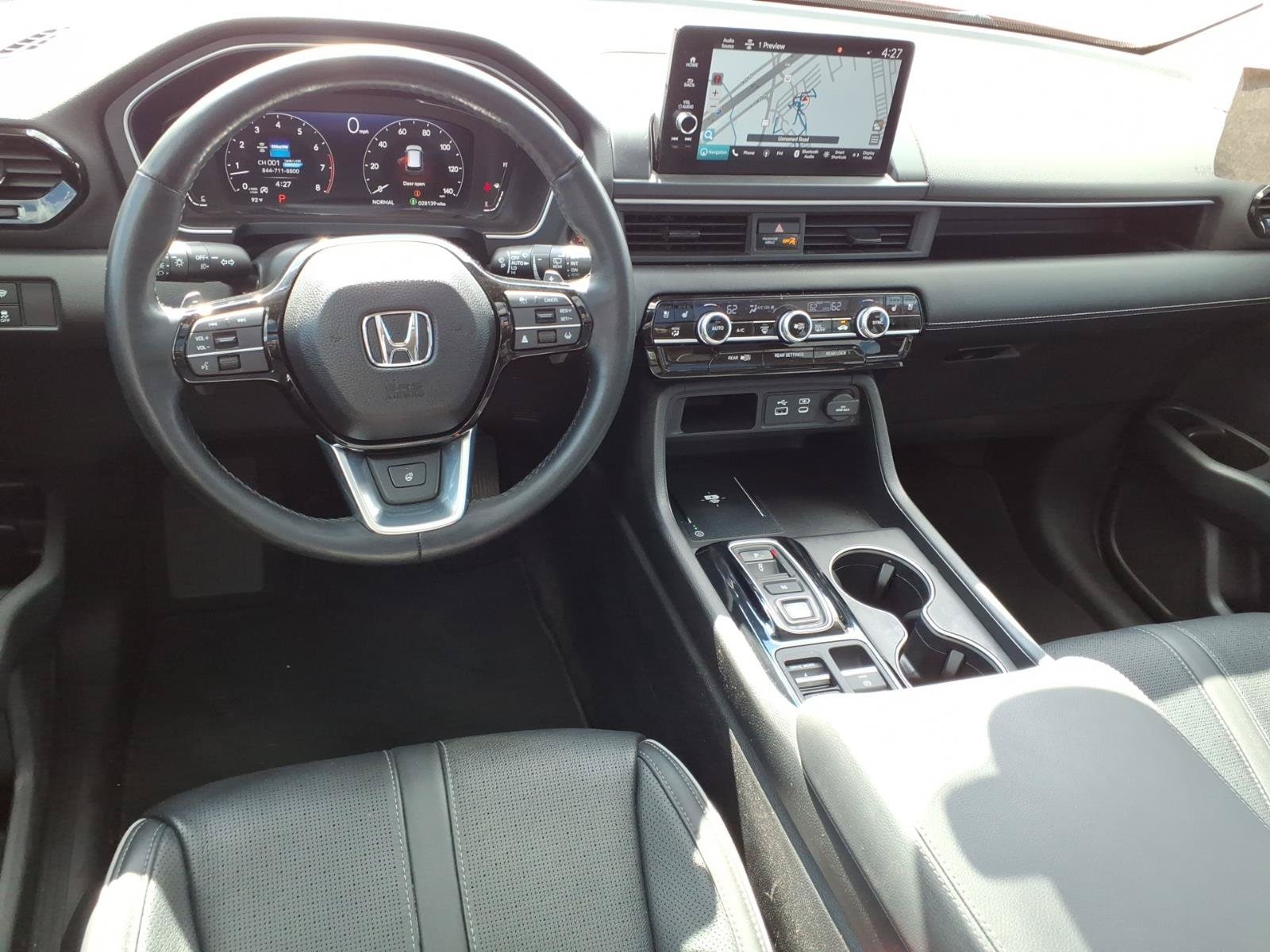 2025 Honda Pilot TrailSport - Photo 16