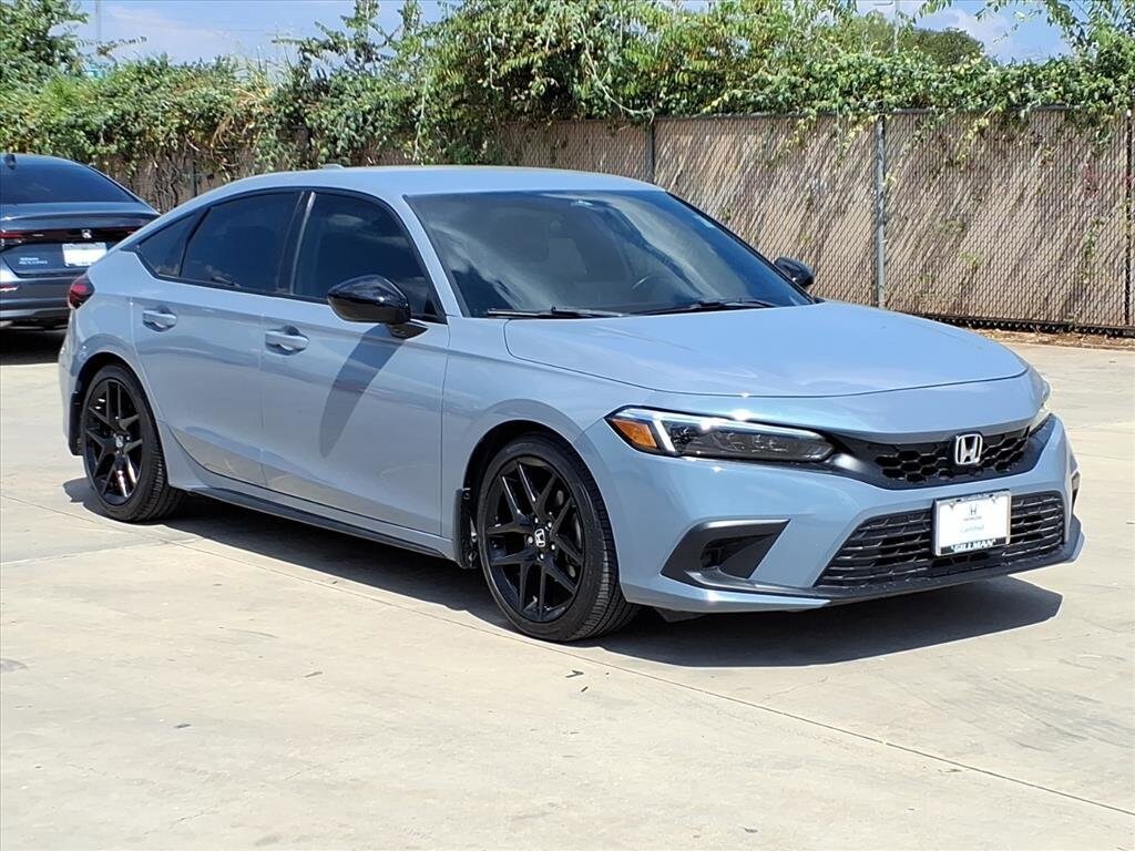 2022 Honda Civic Sport Hatchback photo 2