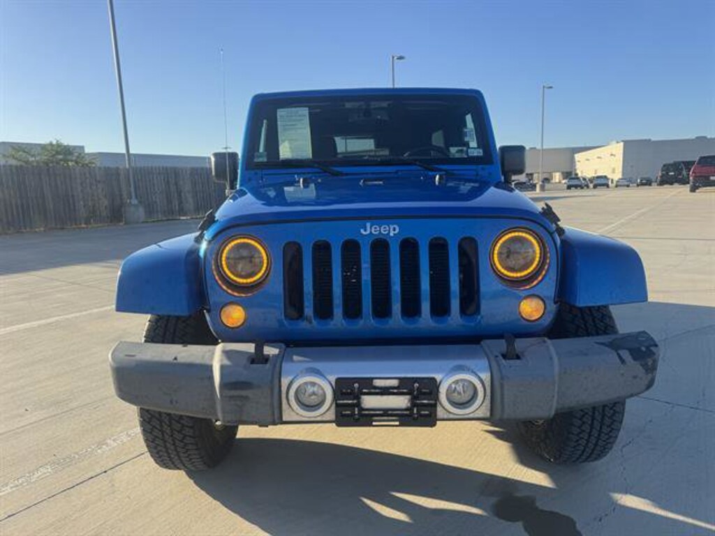 Used 2015 Jeep Wrangler Unlimited Sahara 4x4 SUV