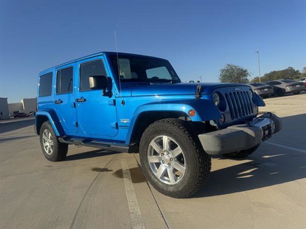 Used 2015 Jeep Wrangler Unlimited Sahara 4x4 SUV