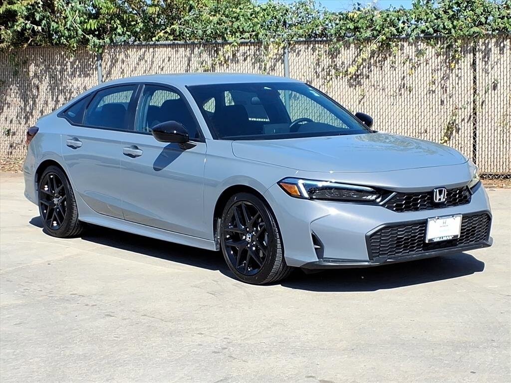 2025 Honda Civic Sport photo 2