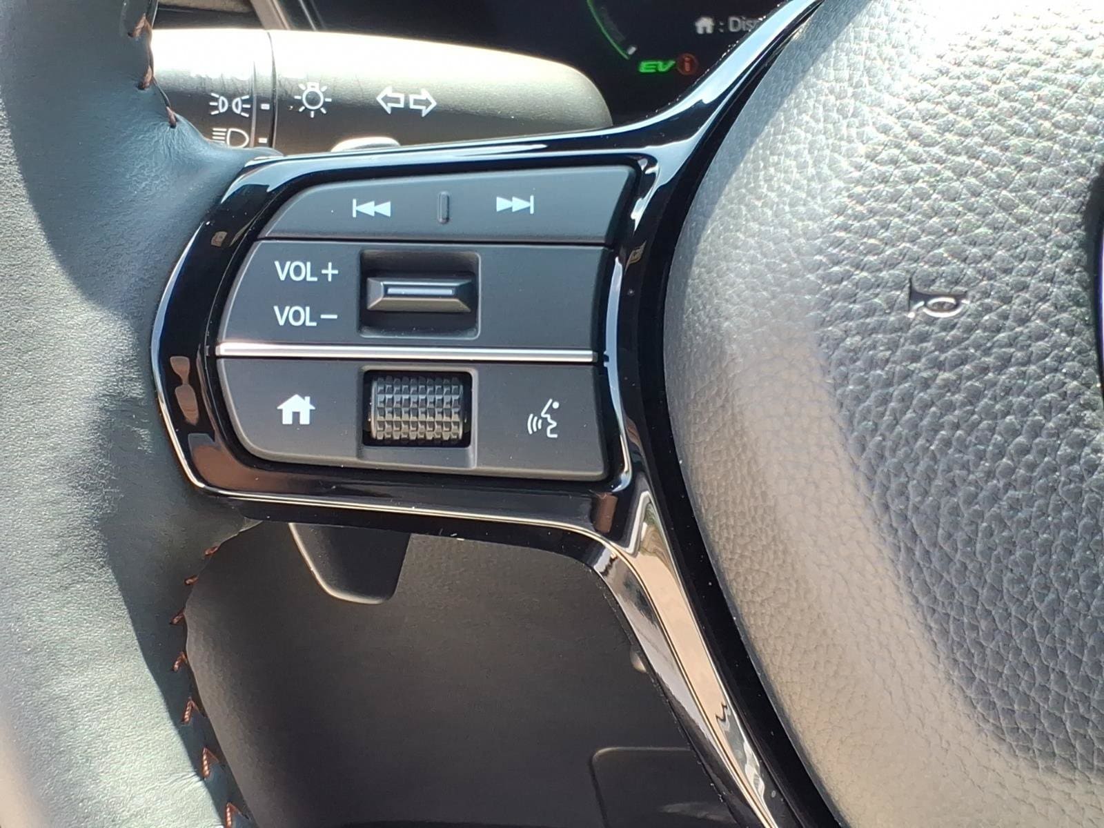 2024 Honda CR-V Sport Touring - Photo 29