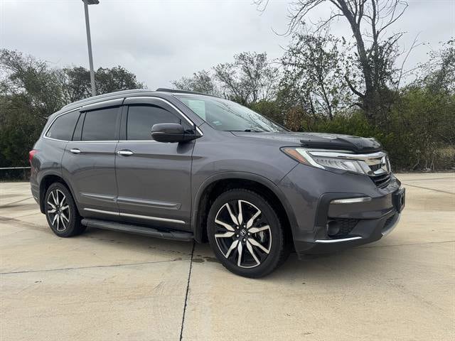 2020 Honda Pilot Touring photo 3