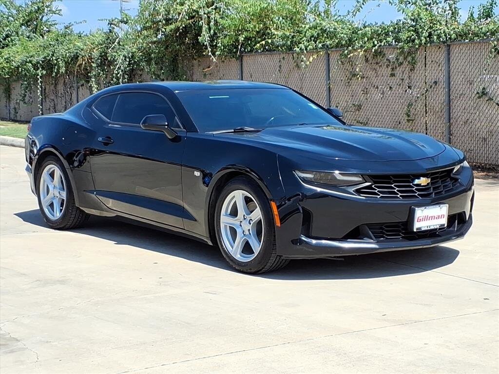 2020 Chevrolet Camaro 1LT photo 2