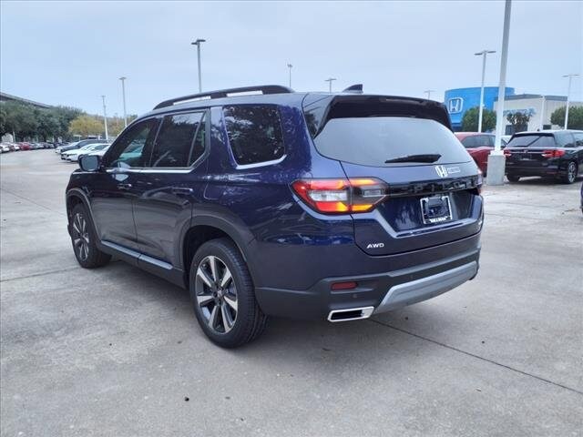 2025 Honda Pilot Elite photo 2