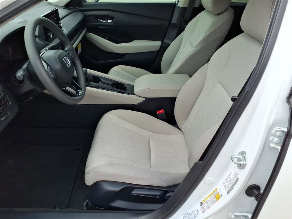 2025 Honda Accord LX - Photo 16