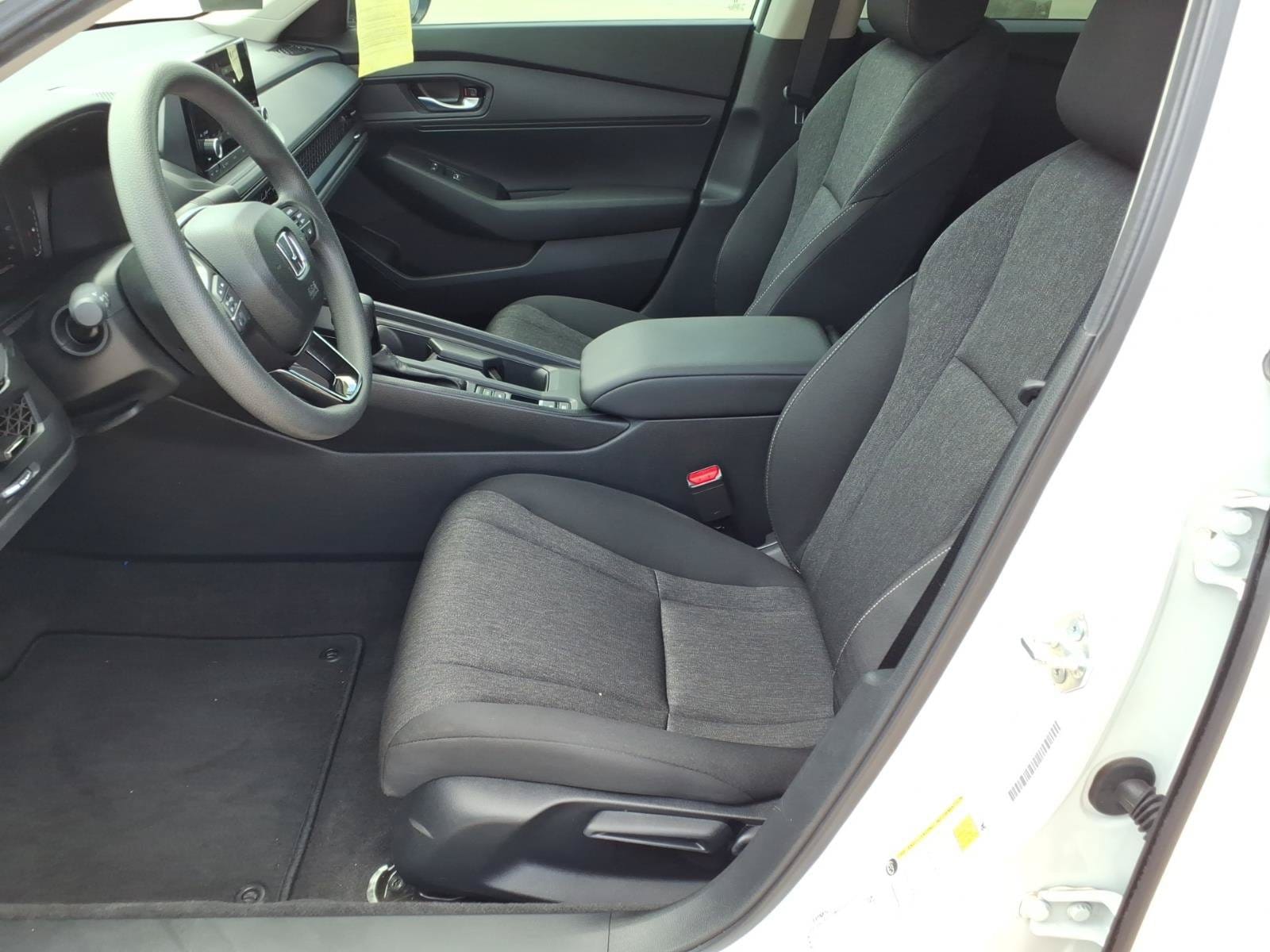 2025 Honda Accord LX - Photo 16