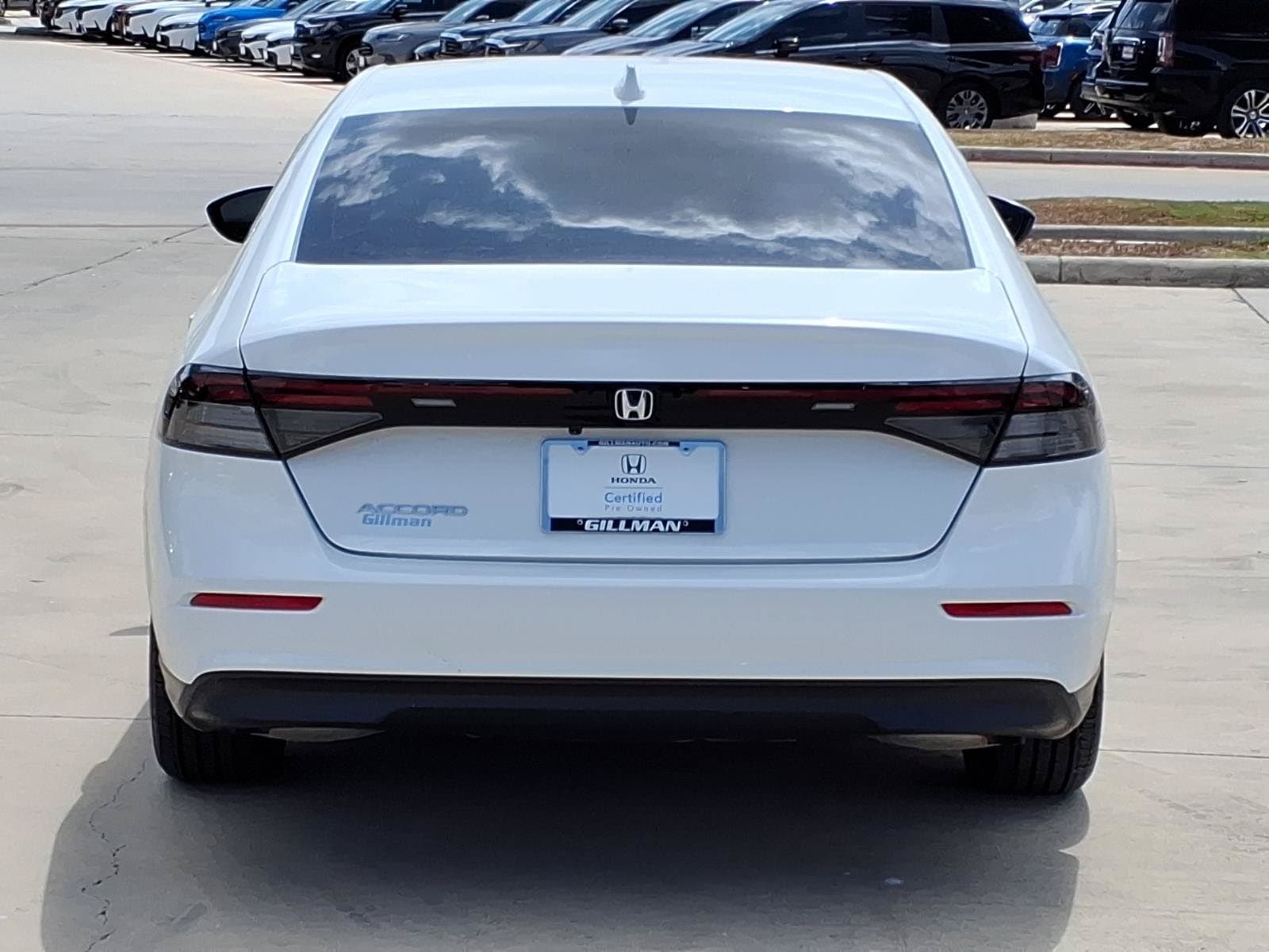2025 Honda Accord LX - Photo 8