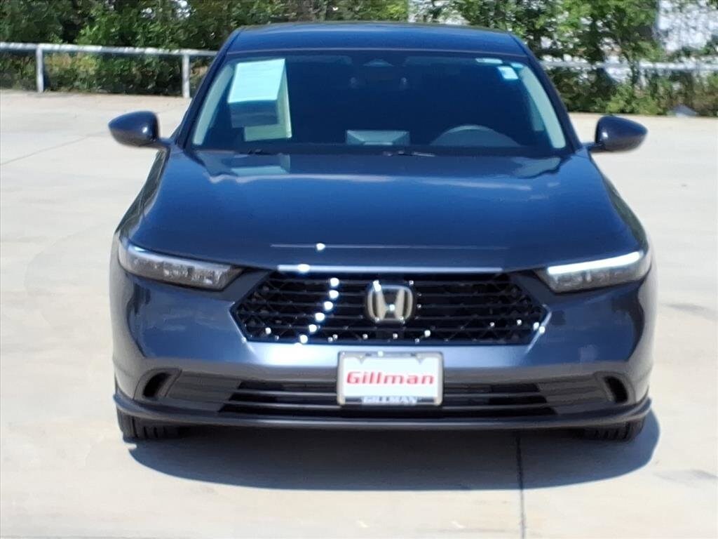 2025 Honda Accord LX photo 2