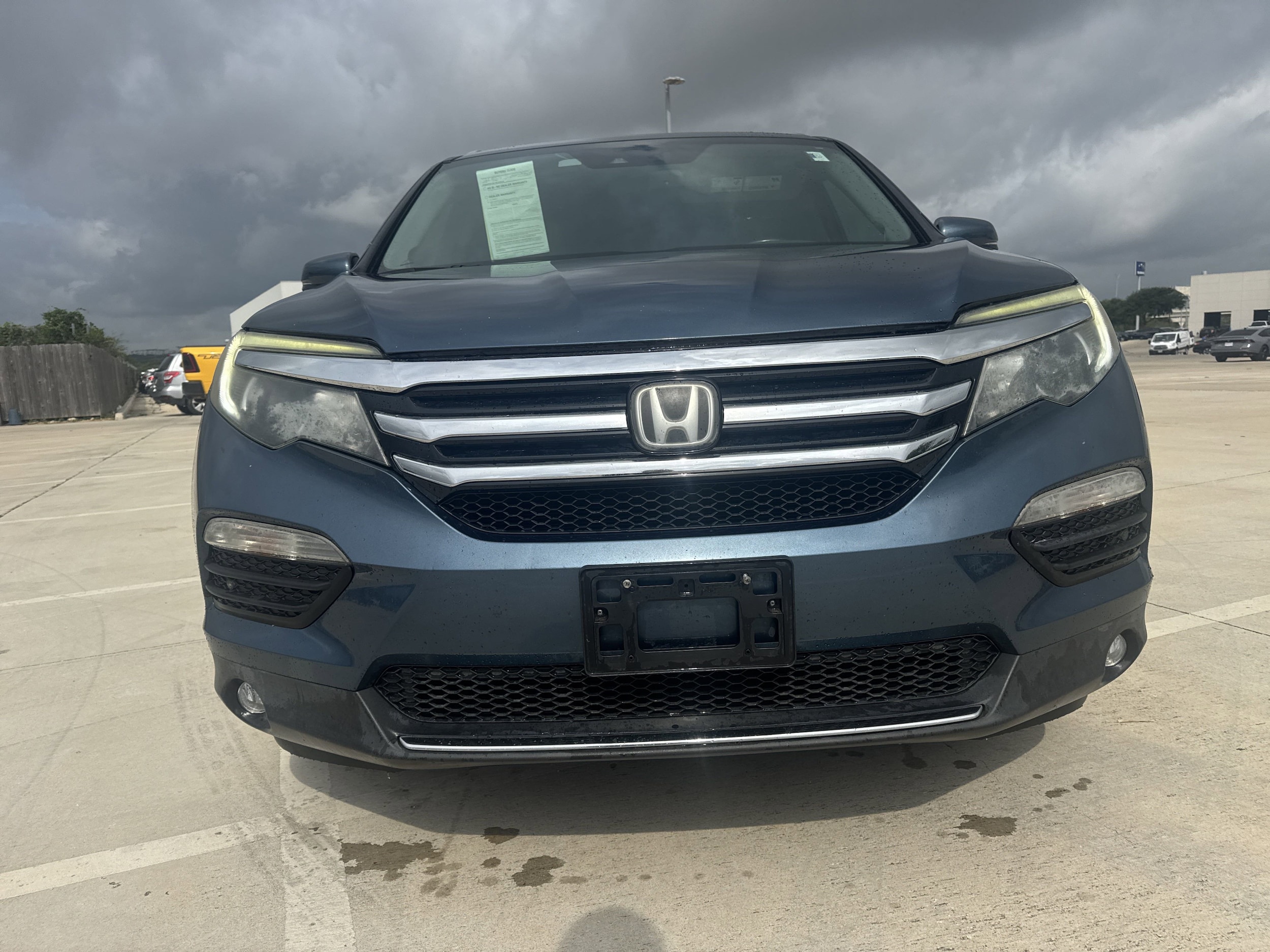 Used 2017 Honda Pilot Touring with VIN 5FNYF5H90HB007139 for sale in Selma, TX