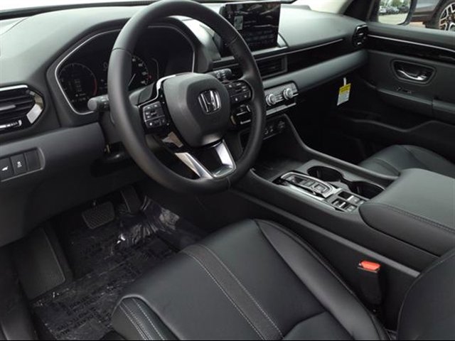 2025 Honda Pilot EX-L photo 3