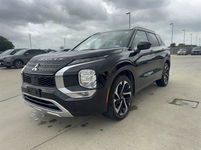 2024 Mitsubishi Outlander SEL 2WD's photo