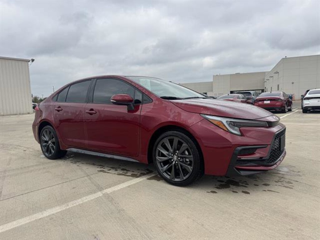 Used 2025 Toyota Corolla SE Sedan