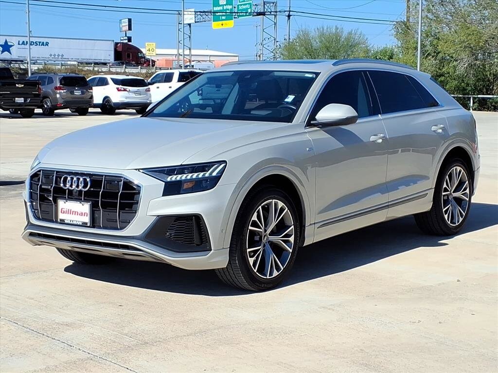 2023 Audi Q8 55 Premium photo 3