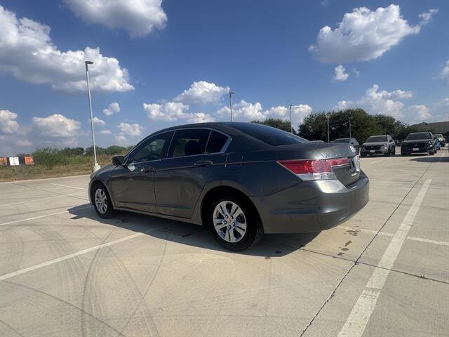 2011 Honda Accord LX-P photo 4