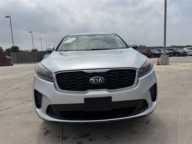 Used 2019 Kia Sorento L with VIN 5XYPG4A35KG582216 for sale in Schertz, TX