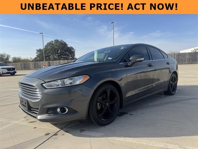 2016 Ford Fusion SE's photo