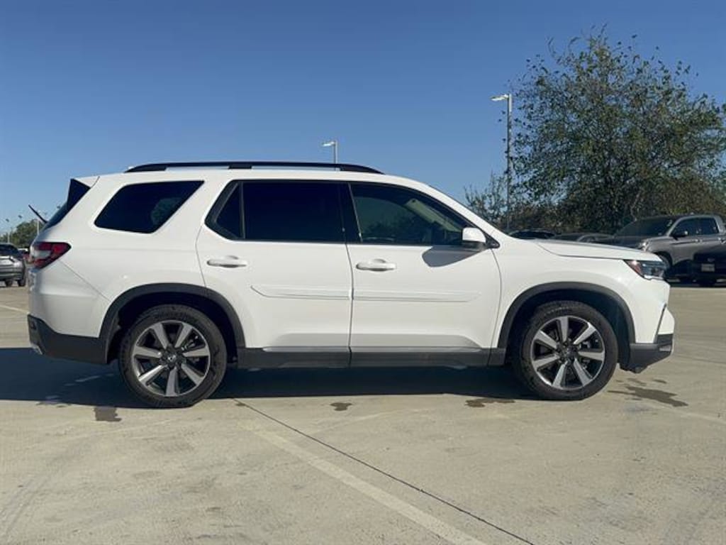 Used 2025 Honda Pilot  SUV