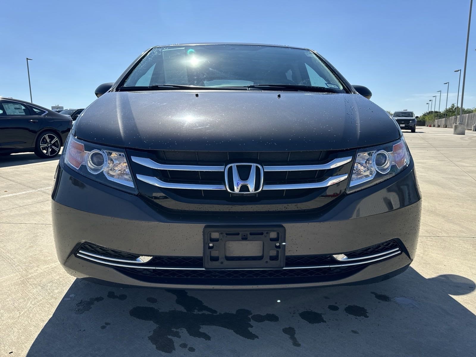 Used 2016 Honda Odyssey SE with VIN 5FNRL5H3XGB150865 for sale in Selma, TX