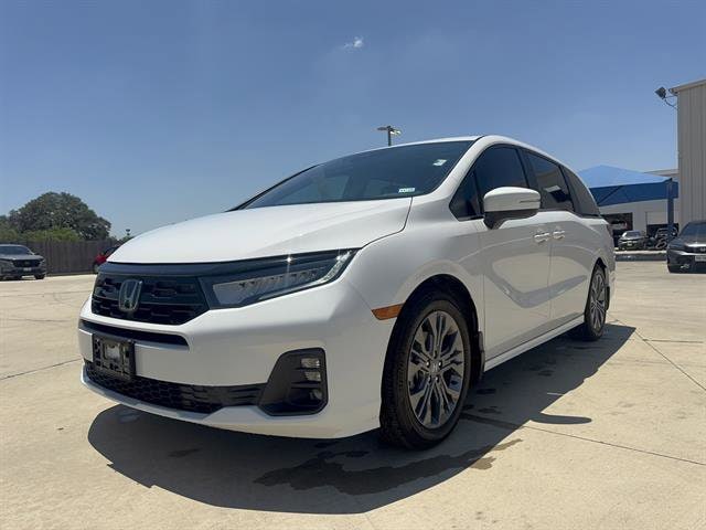 2025 Honda Odyssey Touring's photo
